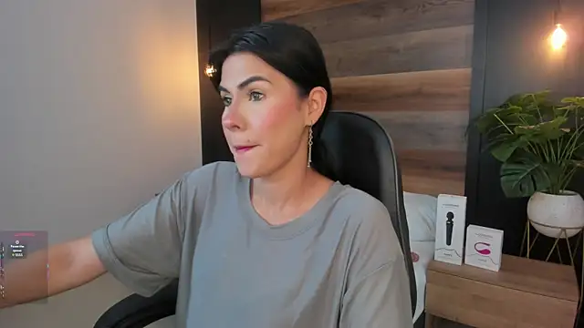 stephanya  online show from 12/20/25, 07:06