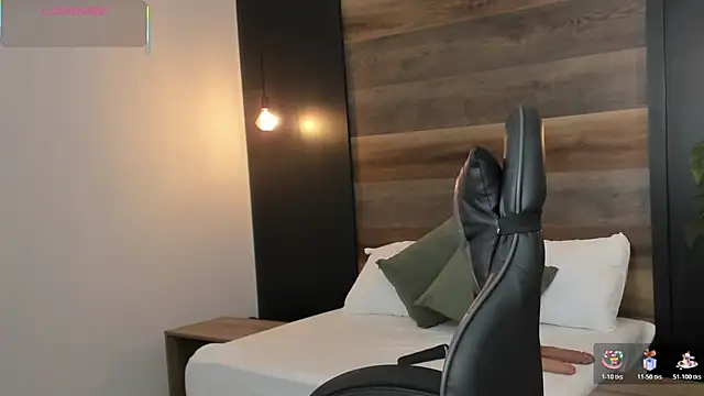 stephanya  online show from 03/27/26, 07:37