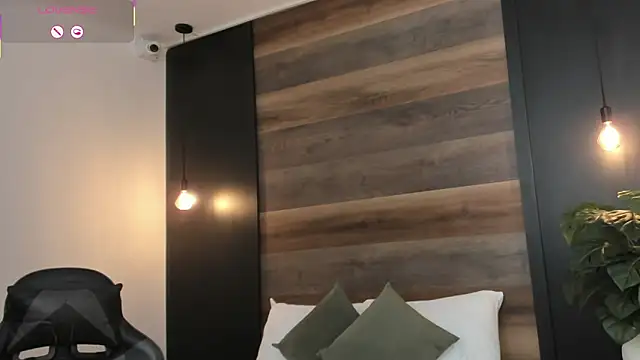 stephanya  online show from 03/28/26, 12:28