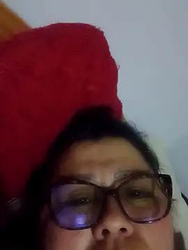 Darly Gomez online show from 03/22/25, 01:11