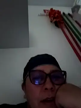 Darly Gomez online show from 10/18/25, 08:00