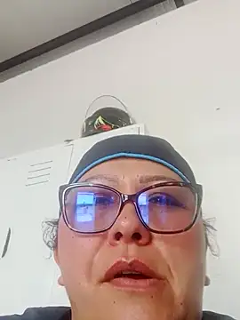 Darly Gomez online show from 02/18/25, 03:31