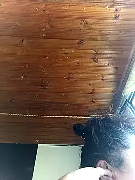 Darly Gomez online show from 10/31/25, 02:46