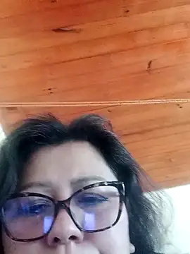 Darly Gomez online show from 02/17/25, 02:28