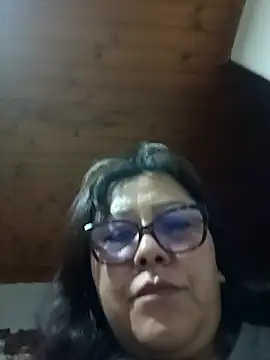 Snapshot of Darly_Gomez chatting on 02/13/26, 03:50 Darly Gomez online show from 02/13/26, 03:50