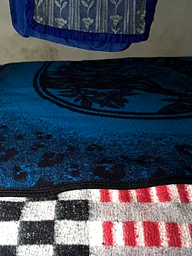 manuamador online show from 10/20/25, 03:41