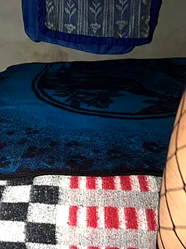 manuamador online show from 10/14/25, 03:29