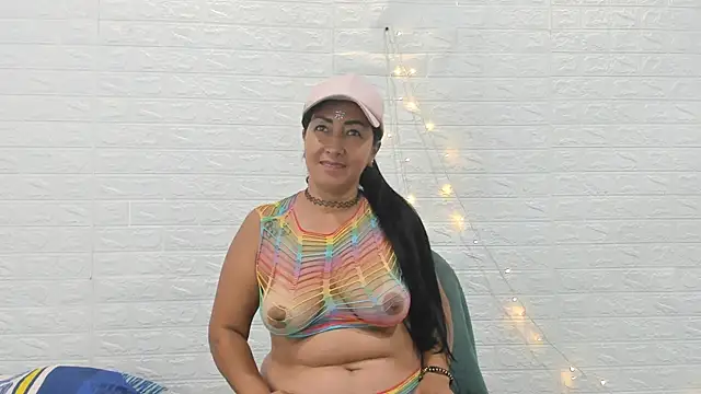 CHantal 33 online show from 12/16/24, 01:32