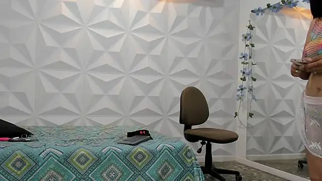 CHantal 33 online show from 01/10/25, 08:37