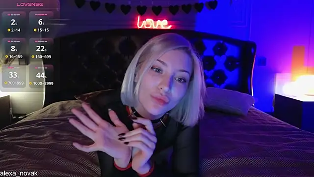 alexa novak online show from 02/28/25, 01:47