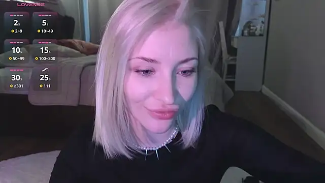 alexa novak online show from 10/13/25, 02:24