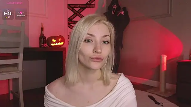 alexa novak online show from 10/24/25, 02:21