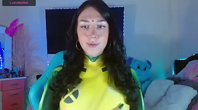 Snapshot of karla_zambrano chatting on 12/19/24, 10:10 karla zambrano online show from 12/19/24, 10:10