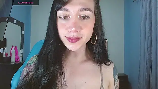 Snapshot of karla_zambrano chatting on 06/26/26, 04:57 karla zambrano online show from 06/26/26, 04:57