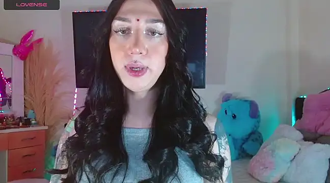 Snapshot of karla_zambrano chatting on 12/23/24, 11:39 karla zambrano online show from 12/23/24, 11:39