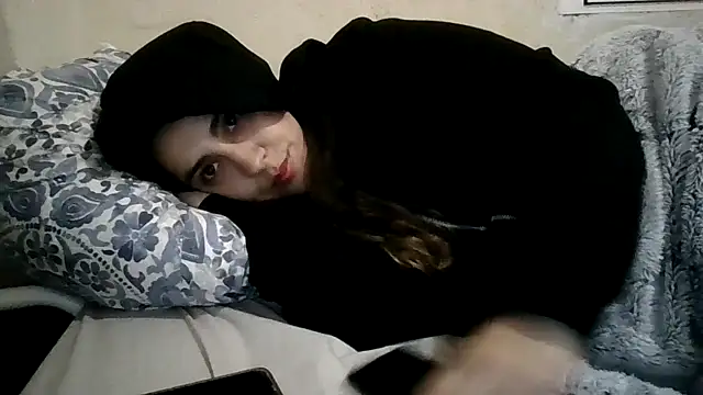 Ursumi1 online show from 11/29/25, 09:15