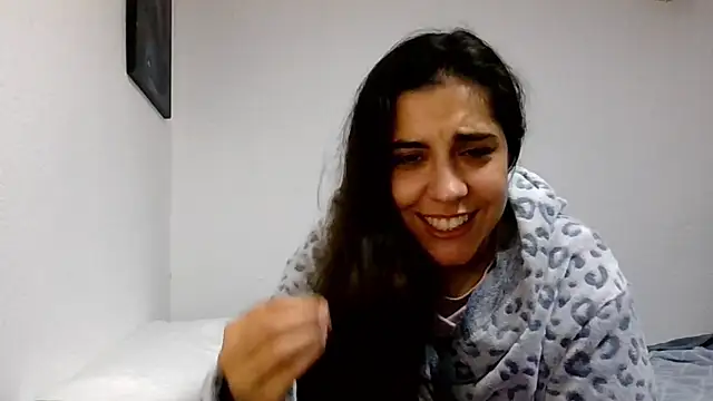 Ursumi1 online show from 12/14/25, 04:12