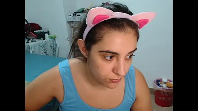 Ursumi1 online show from 10/23/25, 03:54