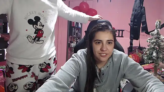 Ursumi1 online show from 12/22/25, 11:38