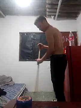 Snapshot of boyhot6996 chatting on 12/08/24, 04:33 boyhot6996 online show from 12/08/24, 04:33