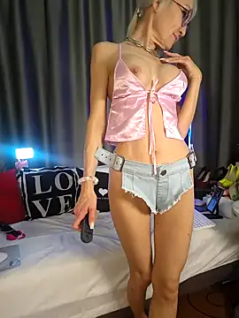 Milforja online show from 04/05/26, 02:24