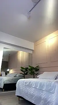 SHARONN     online show from 04/13/26, 04:05