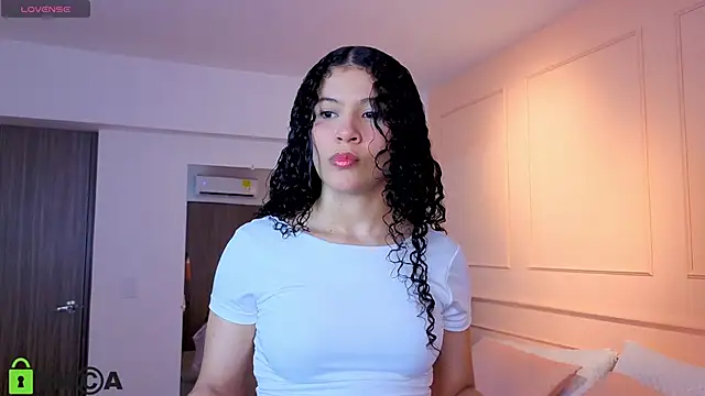 SHARONN     online show from 11/08/25, 07:50