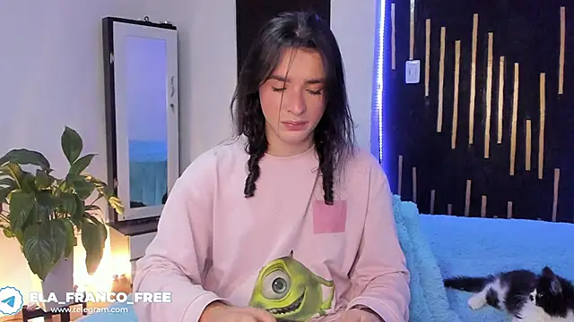 Snapshot of elafranco_ chatting on 06/19/26, 10:58 elafranco online show from 06/19/26, 10:58