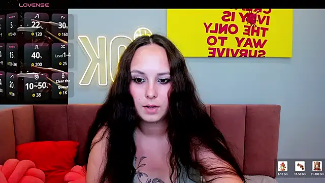 Snapshot of BeatriceReeves chatting on 07/06/26, 01:01 BeatriceReeves online show from 07/06/26, 01:01