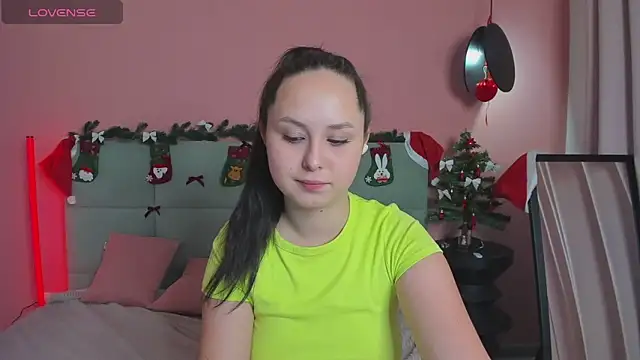 BeatriceReeves online show from 12/19/25, 12:58