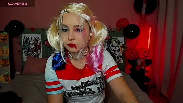 BeatriceReeves online show from 10/23/25, 01:15