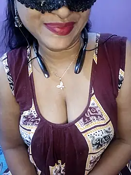 Snapshot of Sexy_Mona_Bhabhi chatting on 10/16/25, 06:38 Sexy Mona Bhabhi online show from 10/16/25, 06:38