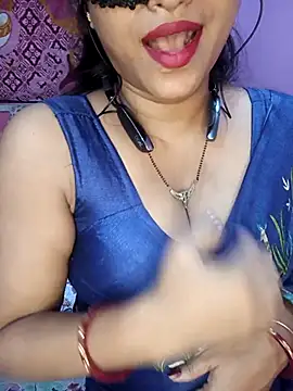 Snapshot of Sexy_Mona_Bhabhi chatting on 09/18/25, 05:38 Sexy Mona Bhabhi online show from 09/18/25, 05:38