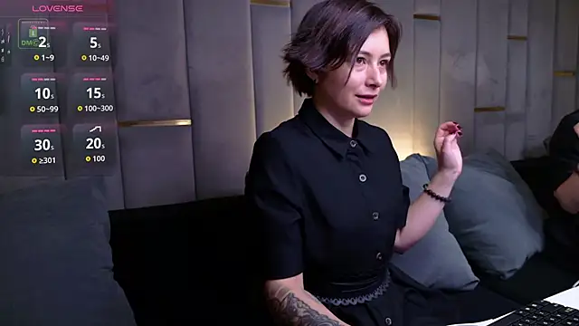 Ishtar Divine online show from 11/26/25, 10:37