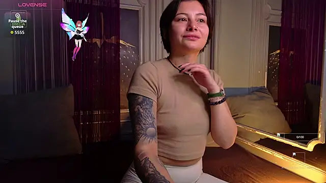 Ishtar Divine online show from 10/08/25, 04:25