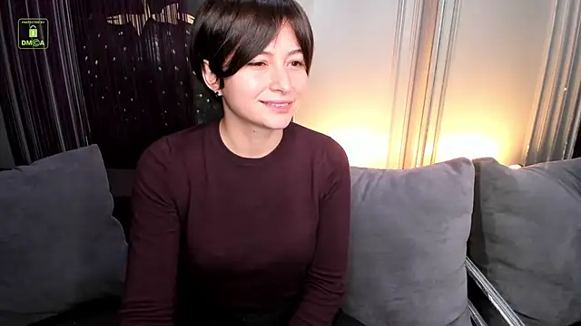 Ishtar Divine online show from 11/17/25, 05:11