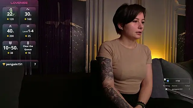 Ishtar Divine online show from 10/30/25, 03:53