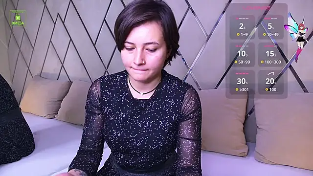 Ishtar Divine online show from 10/18/25, 03:47