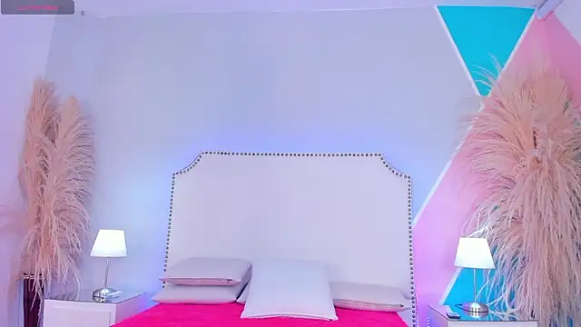 aggy castel online show from 03/17/26, 02:09