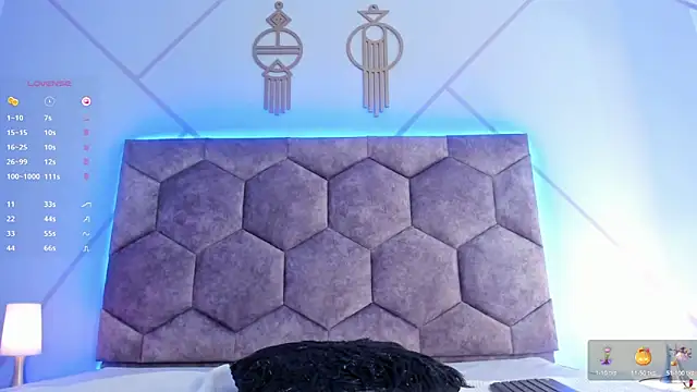 aggy castel online show from 02/11/25, 06:40