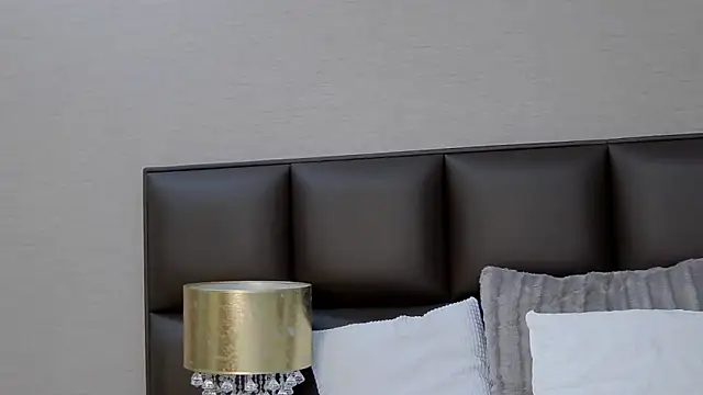 FoxyJoy online show from 10/24/25, 07:35