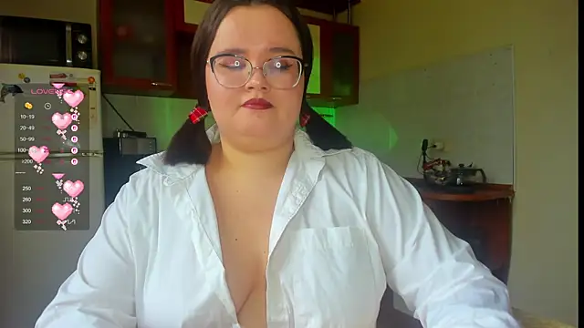 Snapshot of Jessica_Joy chatting on 10/16/25, 08:00 Jessica Joy online show from 10/16/25, 08:00