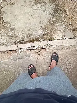 paubabando  online show from 11/22/25, 12:15