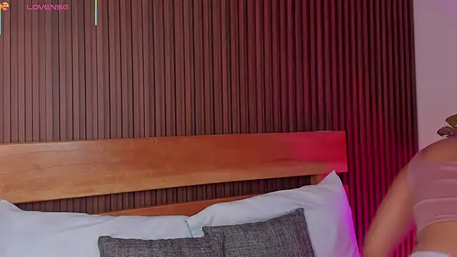 yaya23x online show from 11/08/25, 02:42