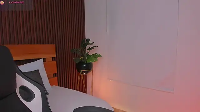 yaya23x online show from 03/06/26, 07:42