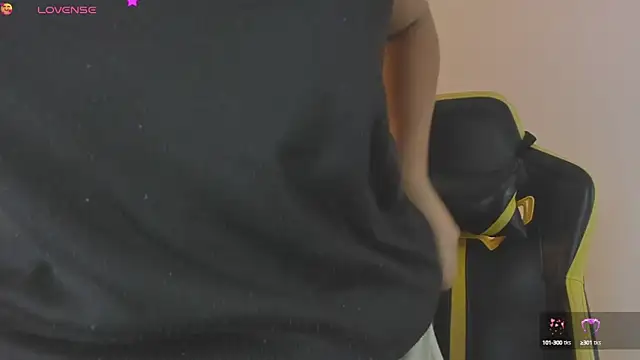 yaya23x online show from 09/24/25, 01:39