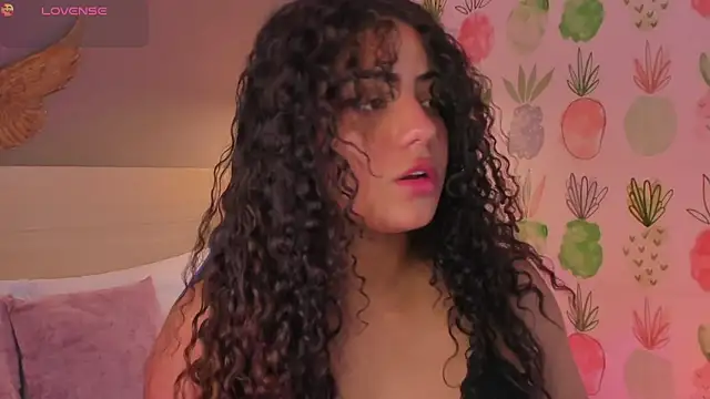 yaya23x online show from 02/11/26, 01:55