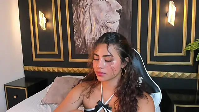 yaya23x online show from 02/10/25, 10:09