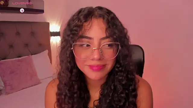 yaya23x online show from 12/16/25, 01:26