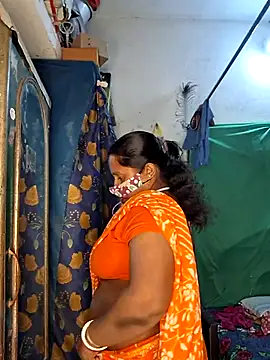 Snapshot of Real_Desi_Couple chatting on 07/10/26, 04:51 Real Desi Couple online show from 07/10/26, 04:51